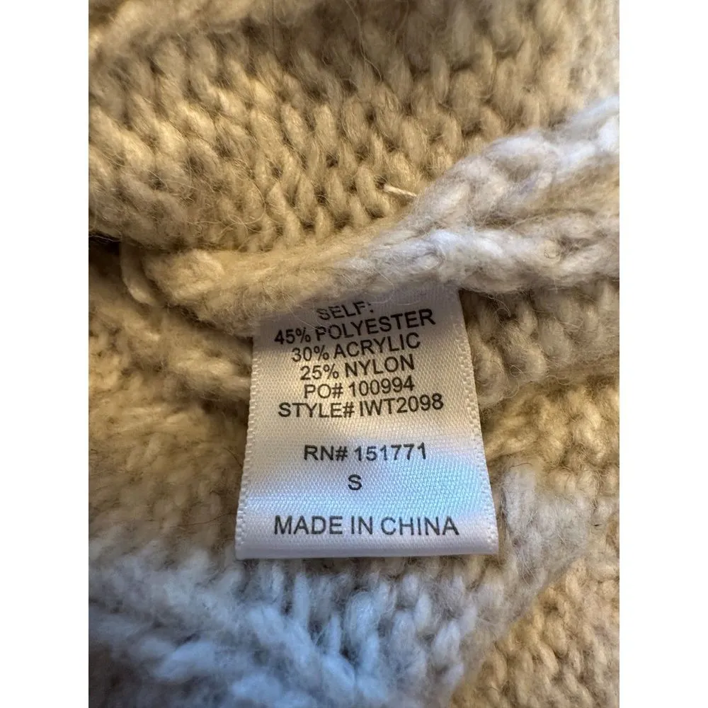 Le Lis Knit Cropped No Sleeve Sweater with Front Slit Size Small - Image 6