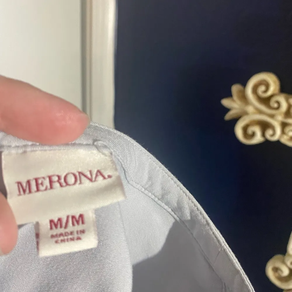 Merona Lightweight Gray 3/4 Sleeve Button Down Blouse - Image 2