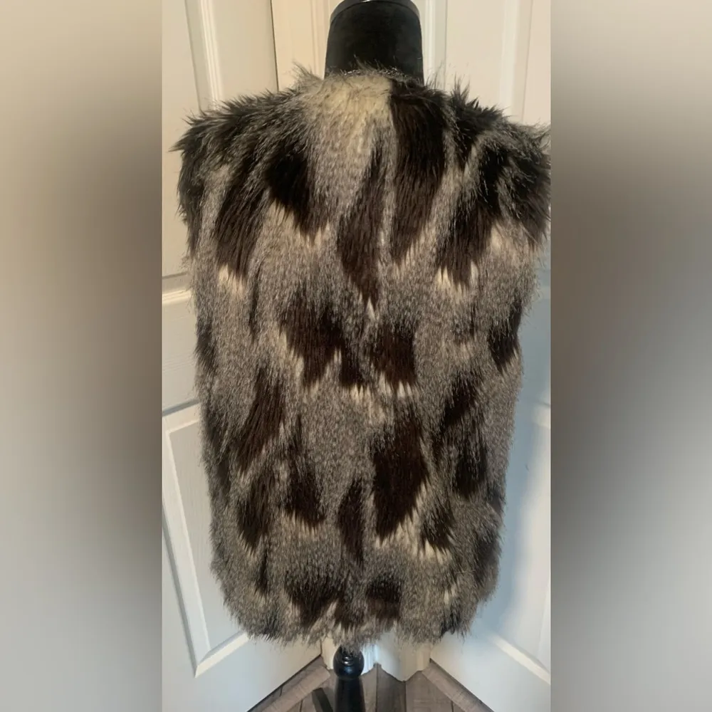 Sun & Shadow Faux Fur Vest - Image 2