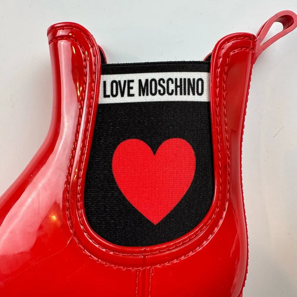 Love Moschino Chelsea Wellington Rain Boots Red Heart Glossy PVC Ankle 37 7US - Image 11