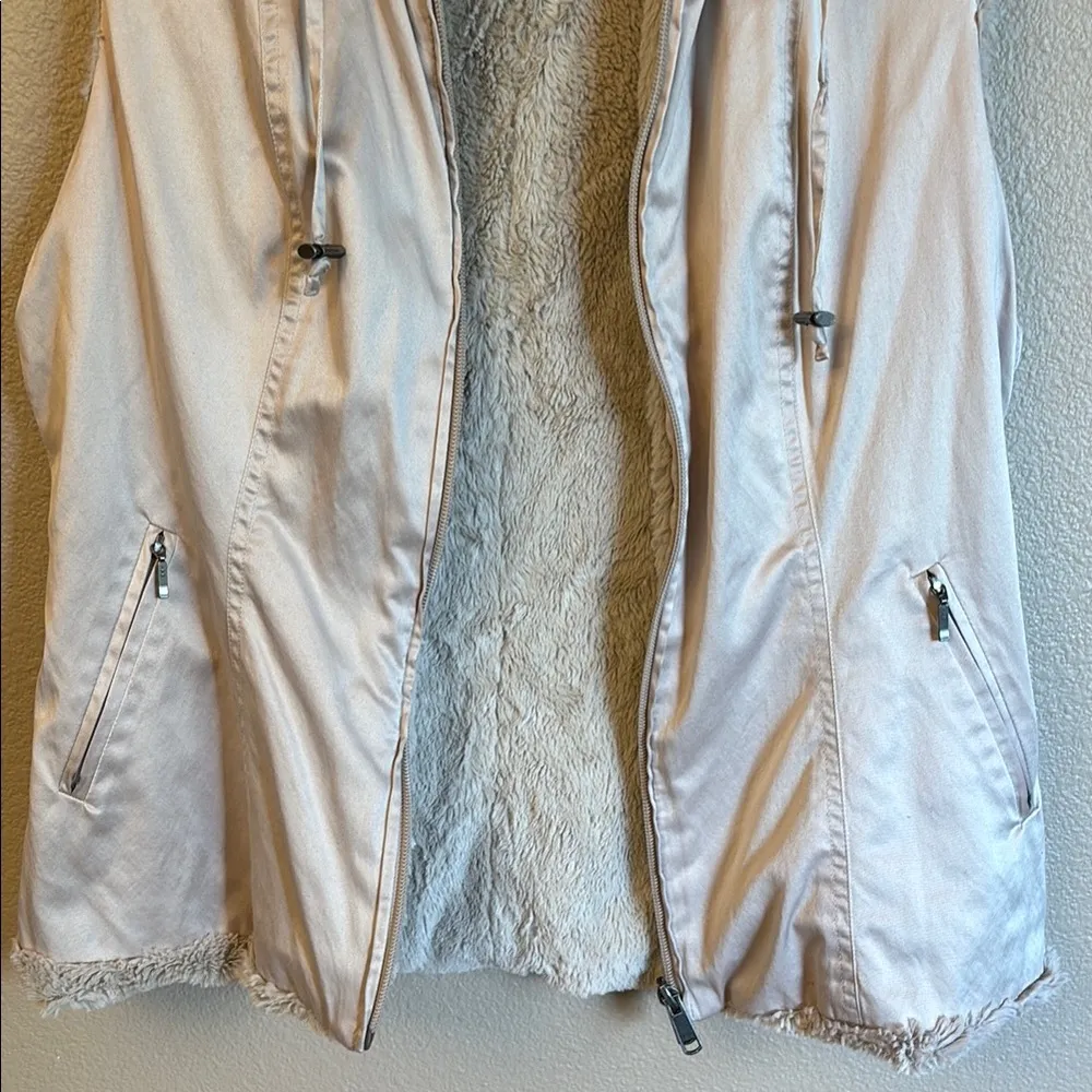 Reversible Cozy Faux Fur Teddy Bear Zip Front Vest Size MEDIUM Beige Tan - Image 10