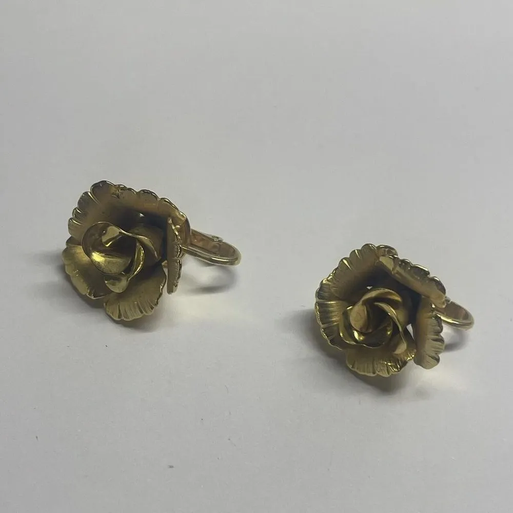 Vintage Signed Giovanni Gold Tone Metal Rose Flower Clip On Clip - Image 2
