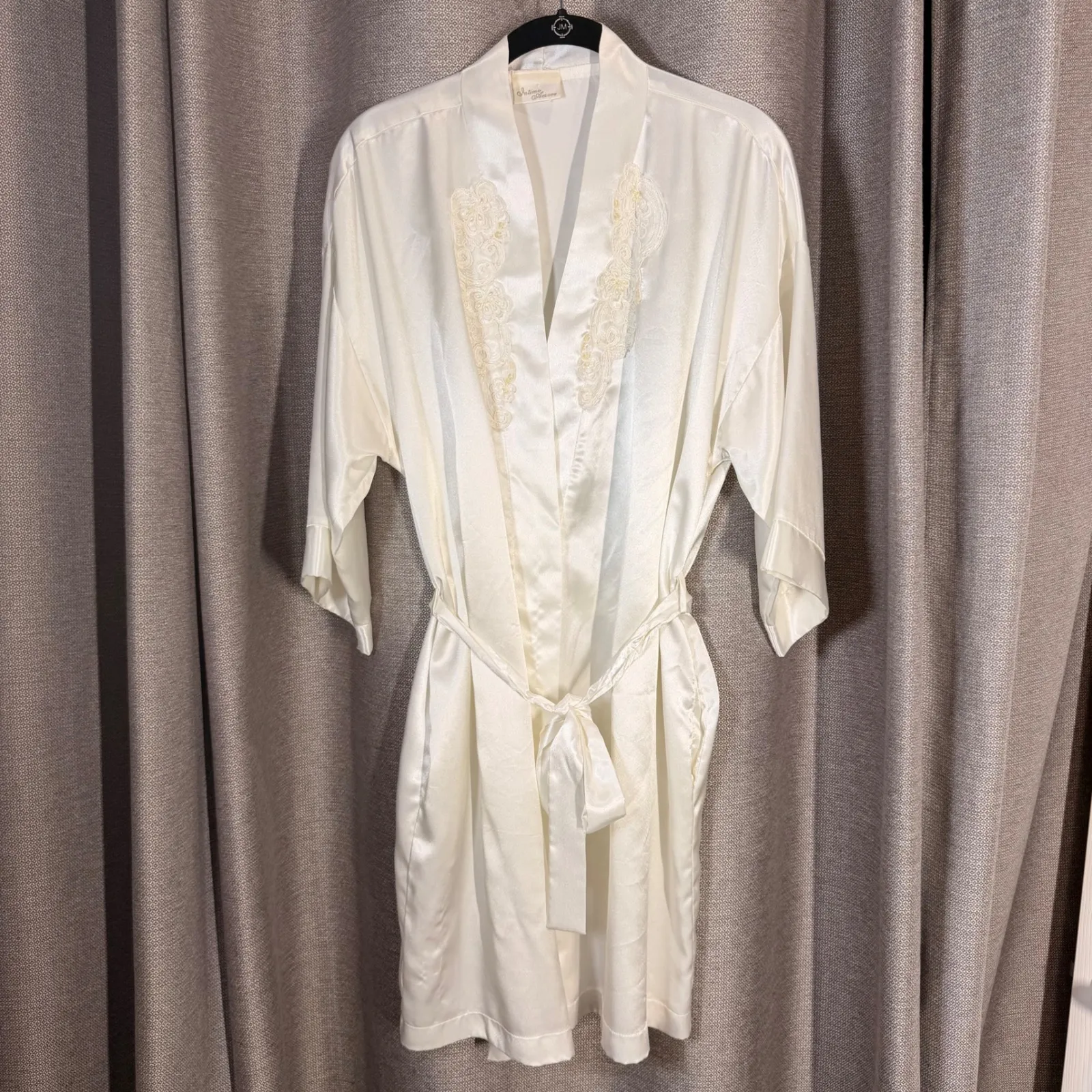Intimo Amore Womens Ivory Lace Trim Satin Robe Kimono Bathrobe Size M Vintage White Size M - Image 2