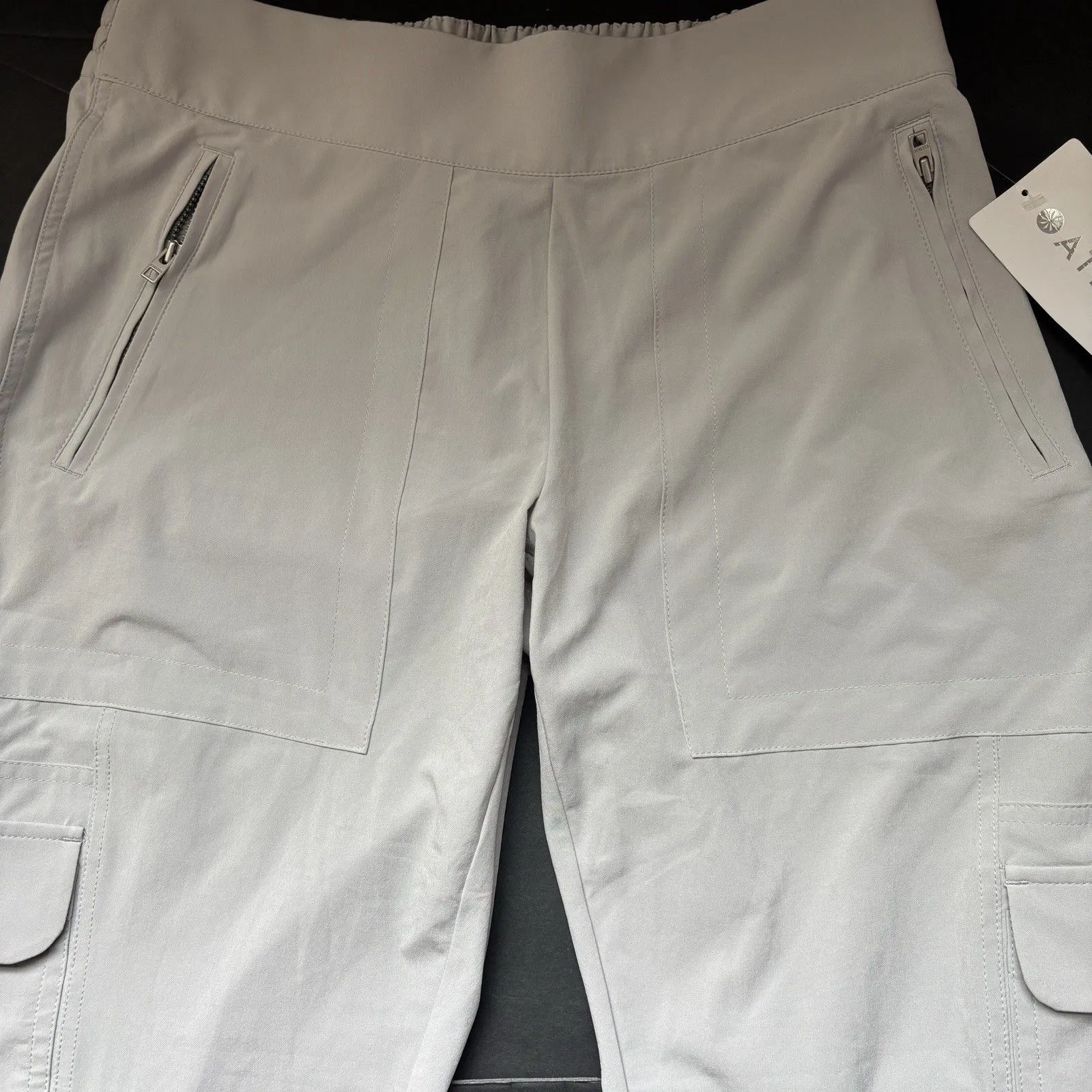 NEW Athleta Chelsea Cargo Pant Featherweight Stretch Mid-Rise Hiking Travel 8 - Image 4