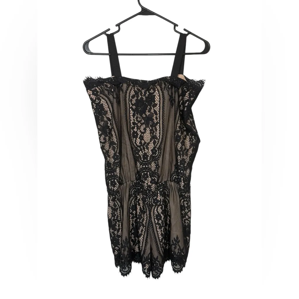 Alexis  Genoa Black Lace Romper Size Medium - Image 7