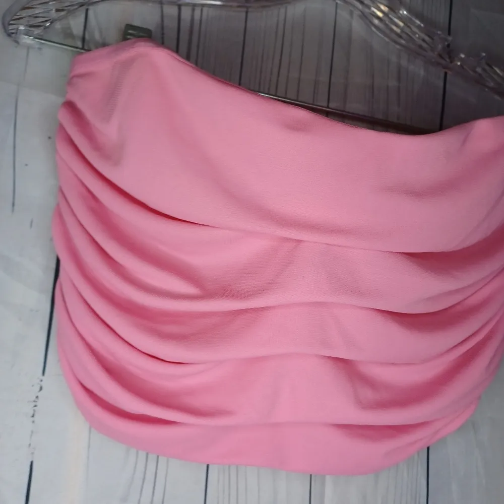 L.A. Hearts Pink Strapless Ruched Top - Image 4