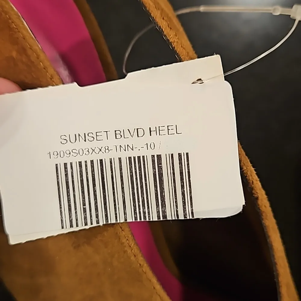 💕TRINA TURK💕 Sunset Blvd Suede Slingback Heels ~ Tan 10 New with Box (No Lid) - Image 15