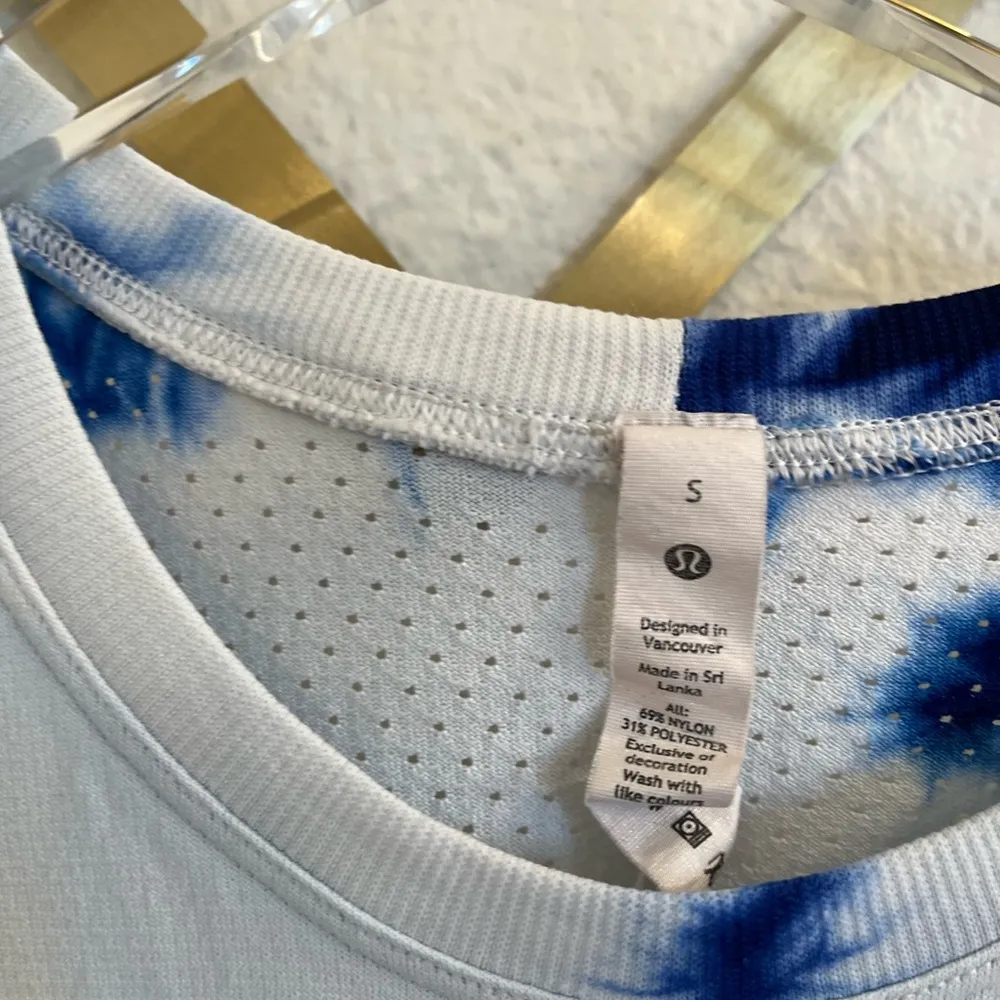 Lululemon Athletica Train to Be Short Sleeve Tee Shibori Tie Dye Regatta Blue S - Image 4