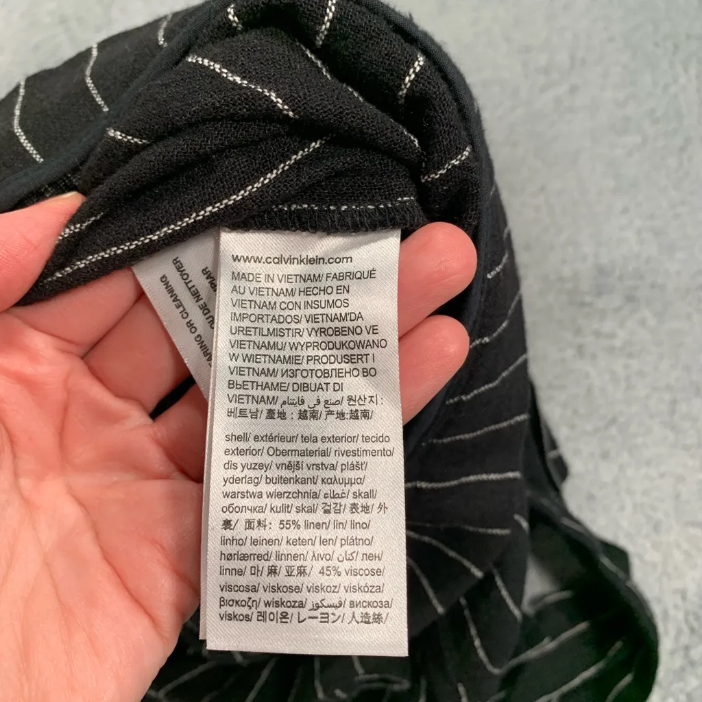 Calvin Klein Black Pinstriped linen Shorts - Image 7