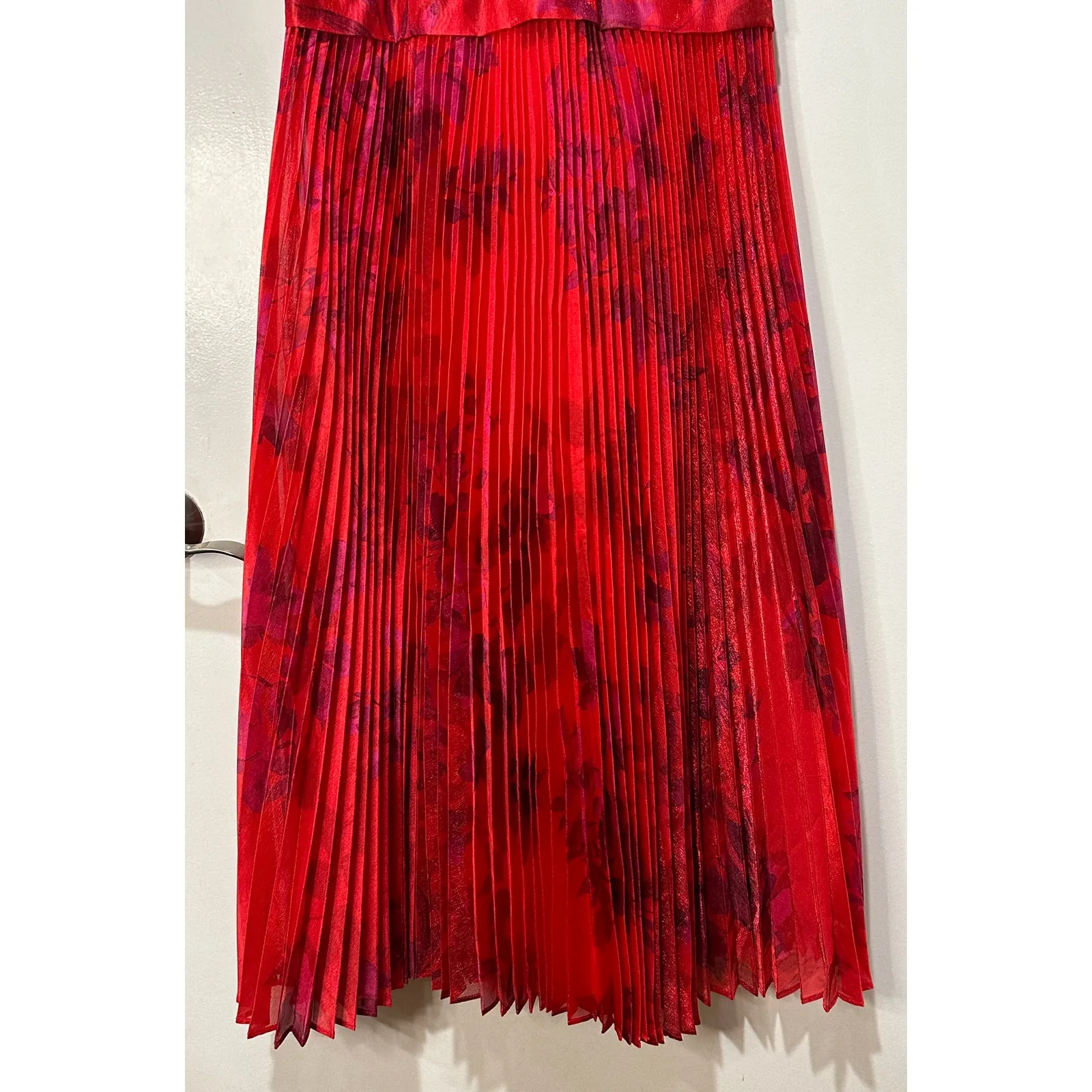 Taylor Red Pintuck Bodice Accordion Pleated Gown Dress Size 2 NWT Organza - Image 6