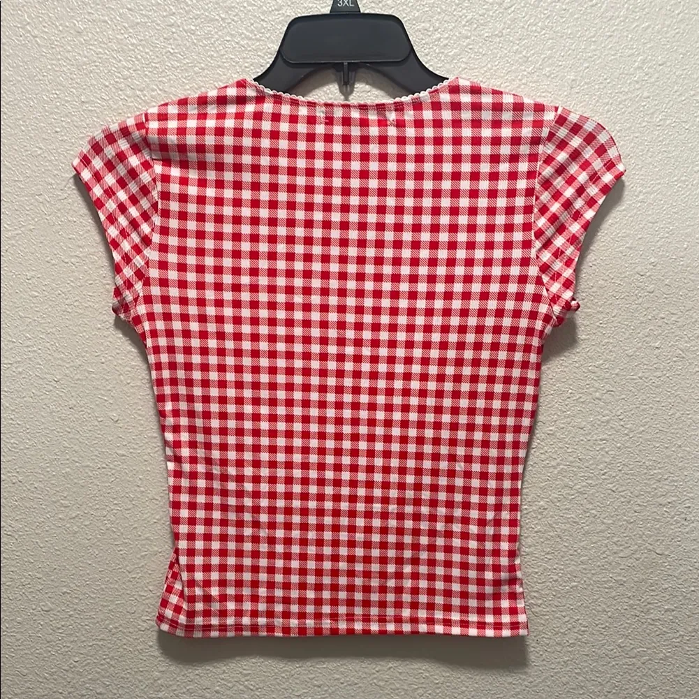 Red and White Fitted Sleeve Crop Top Size M - Image 2