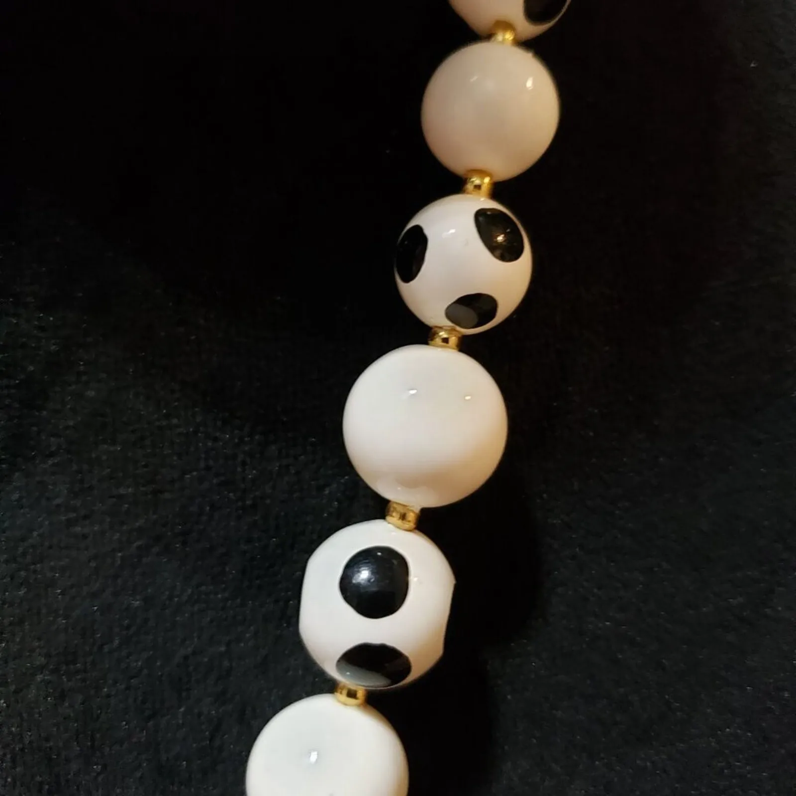 Womens Fashion White Onix Black Polka Dot Beads Necklace w/ Spring Ring - Image 4