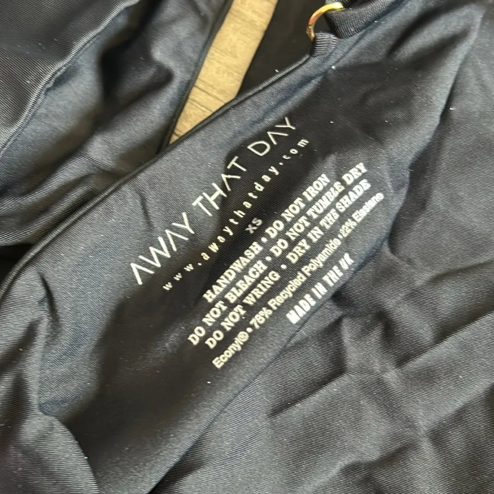 Away that day black monokini Size XS - Image 5