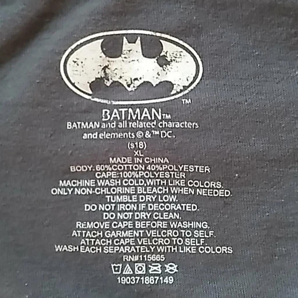 Womens batman shirt With Detachable Cape Halloween Costume 🎃 Cosplay Size XL Gray - Image 3