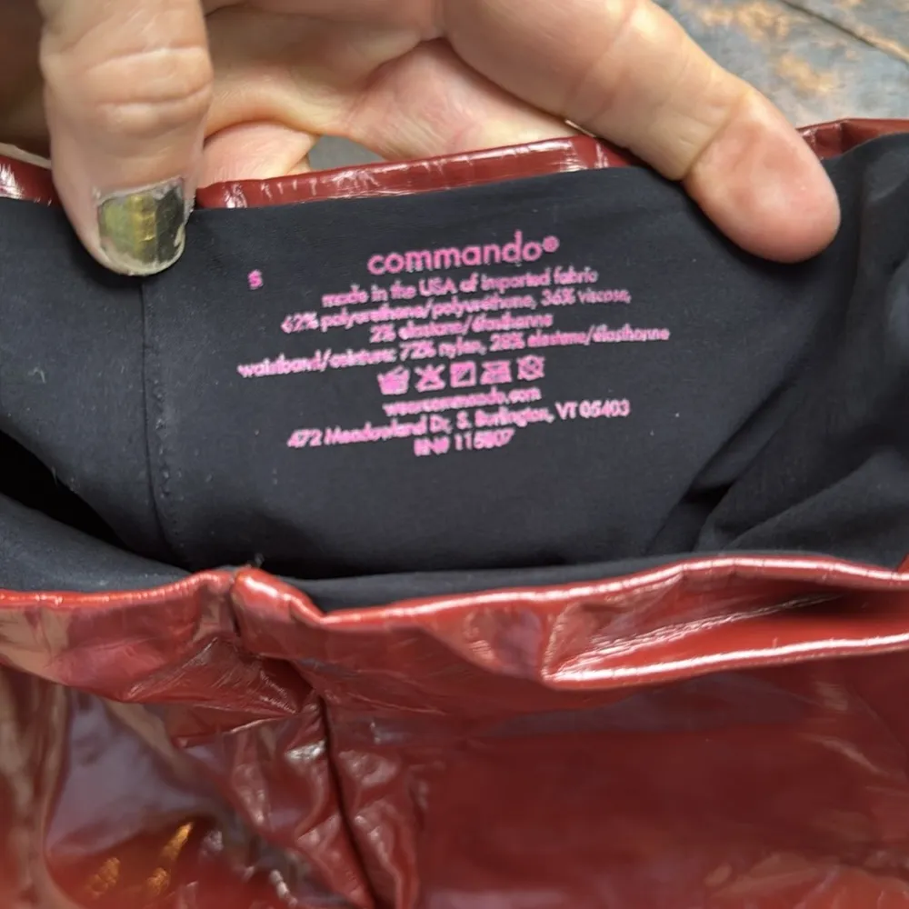 Commando Shiny Burgundy leggings faux patent leather - Image 6