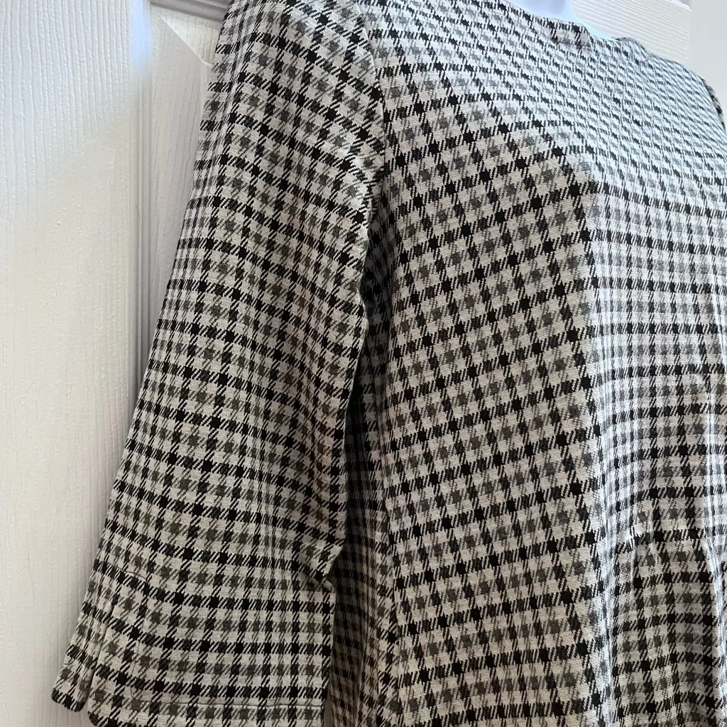 J. Jill Houndstooth Ponte Knit Boxy Top Blouse Size Small Black - Image 2