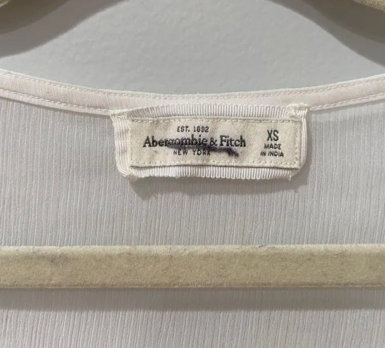 Vintage White Sheer Crop Top With Beads - Image 2