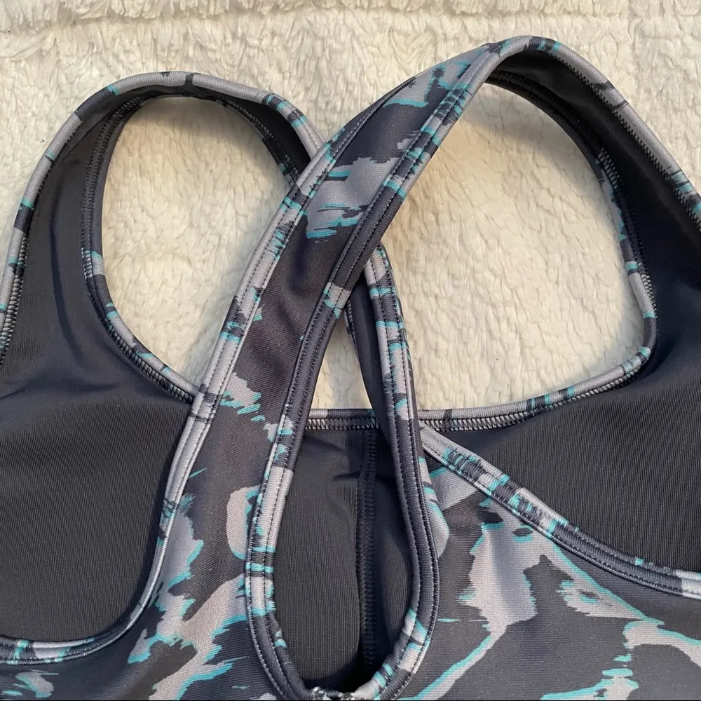 Under Armour Women’s Mid Impact Sports Bra - Image 4