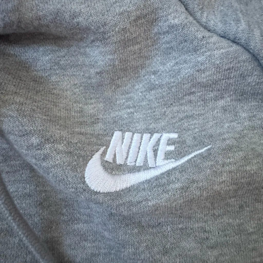 Nike Women's Size S Dark Grey Heather Essential Fleece Hoodie - Image 4