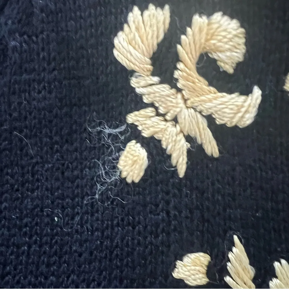 90s Arriviste Gold Floral Scroll Embroidered Black Button - Image 3