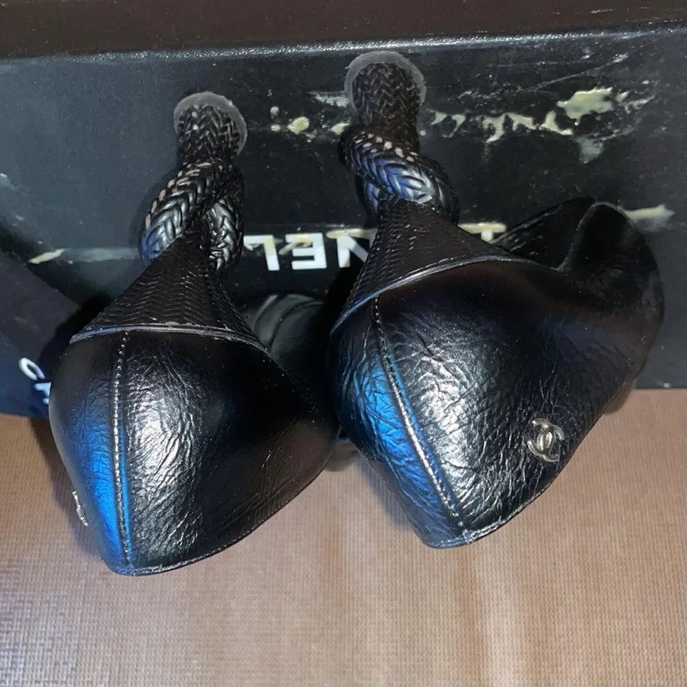 Black Knot Detail Pumps - Image 12