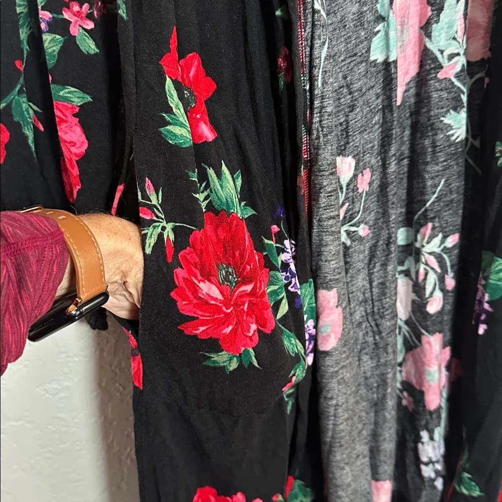 Soma Black Red Floral Short Robe Kimono Valentines Belted Pockets Long Sleeve - Image 6