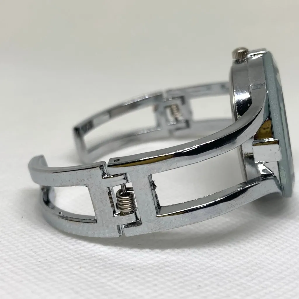 Cruise club women’s watch 32mm cuff bangle bracelet quartz silver tone running - Image 6