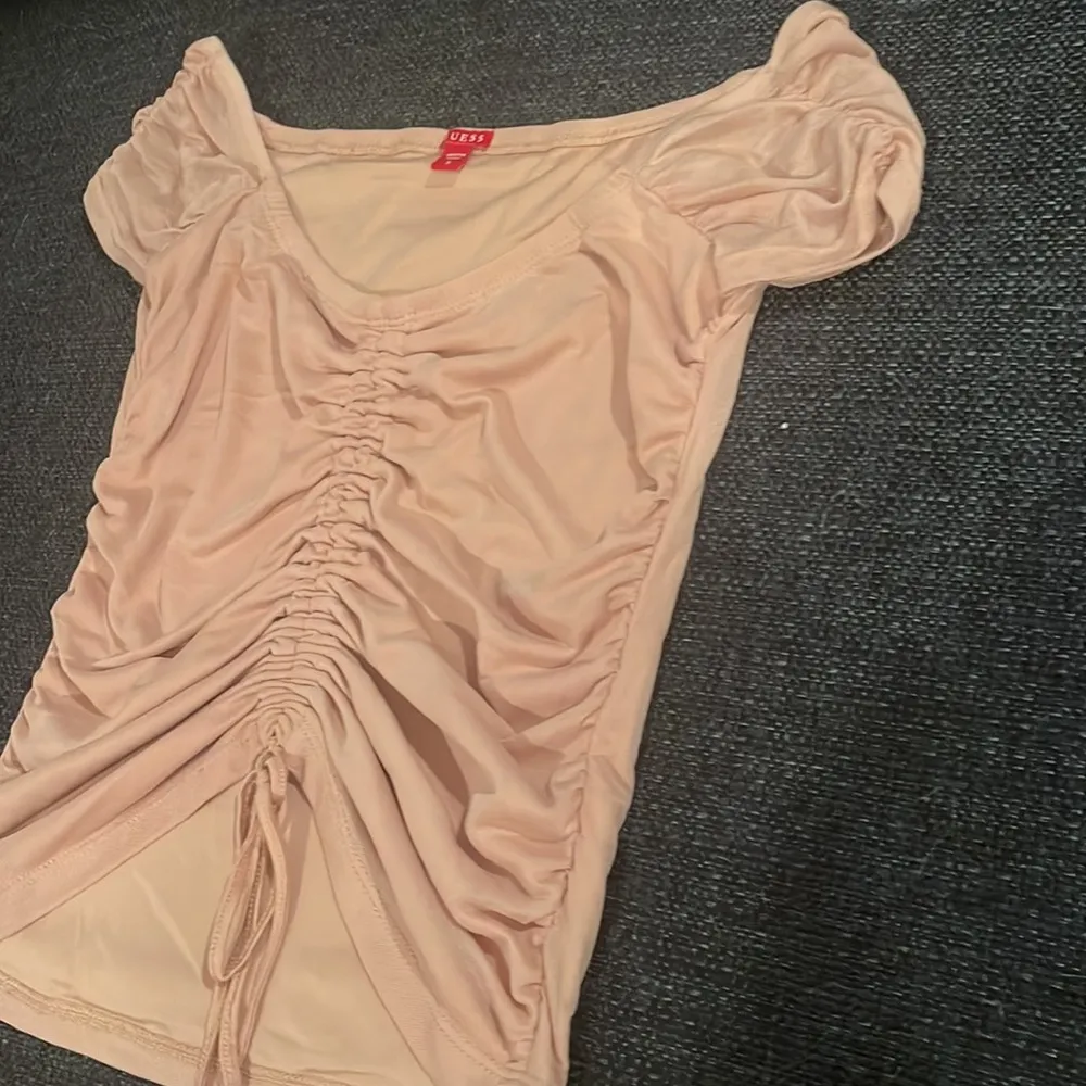 Guess top with cinch front - Image 5