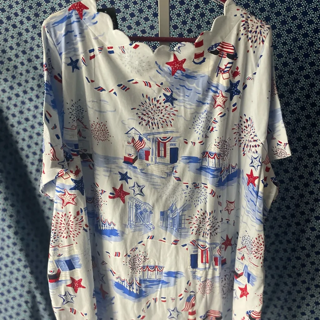 Kim Rogers NWT White and Blue Patriotic Print Women's Plus Size 4X Top - Image 2