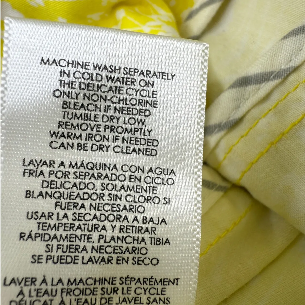 CAbi Field Jacket Womens Daisy Spring Yellow Floral 5160 Pockets Size Medium‎ - Image 4