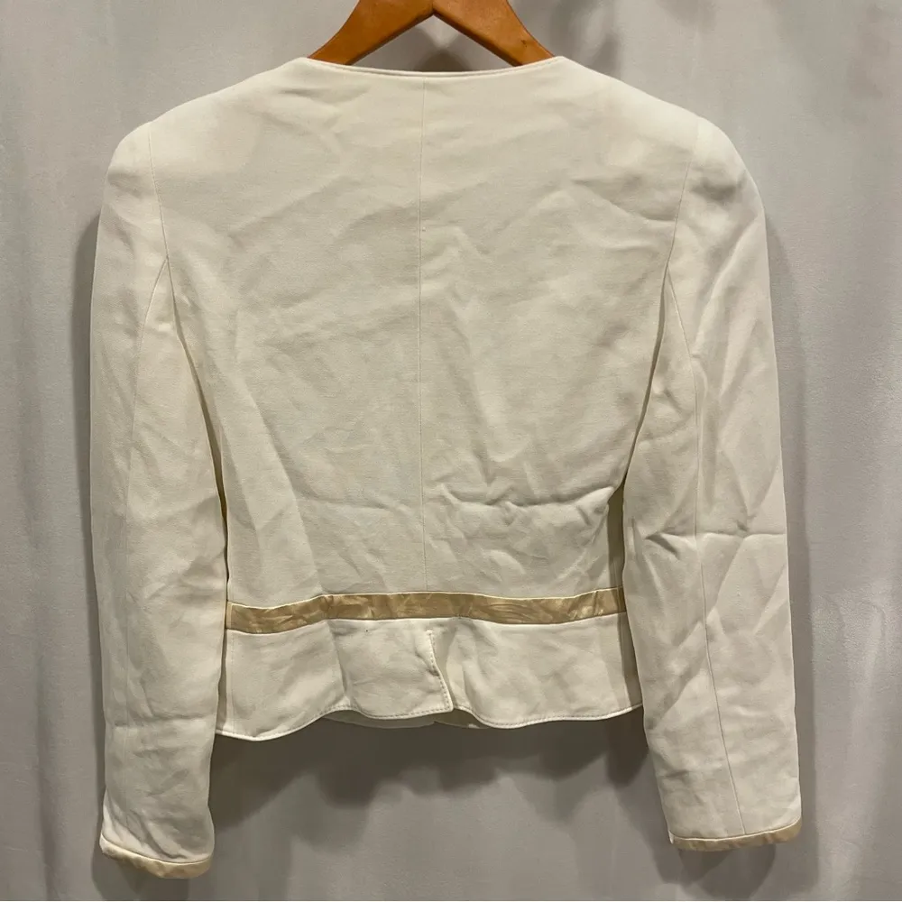 Gorgeous y2k Valentino Spa cropped silk trim blazer size 4 made in Itlaly - Image 7