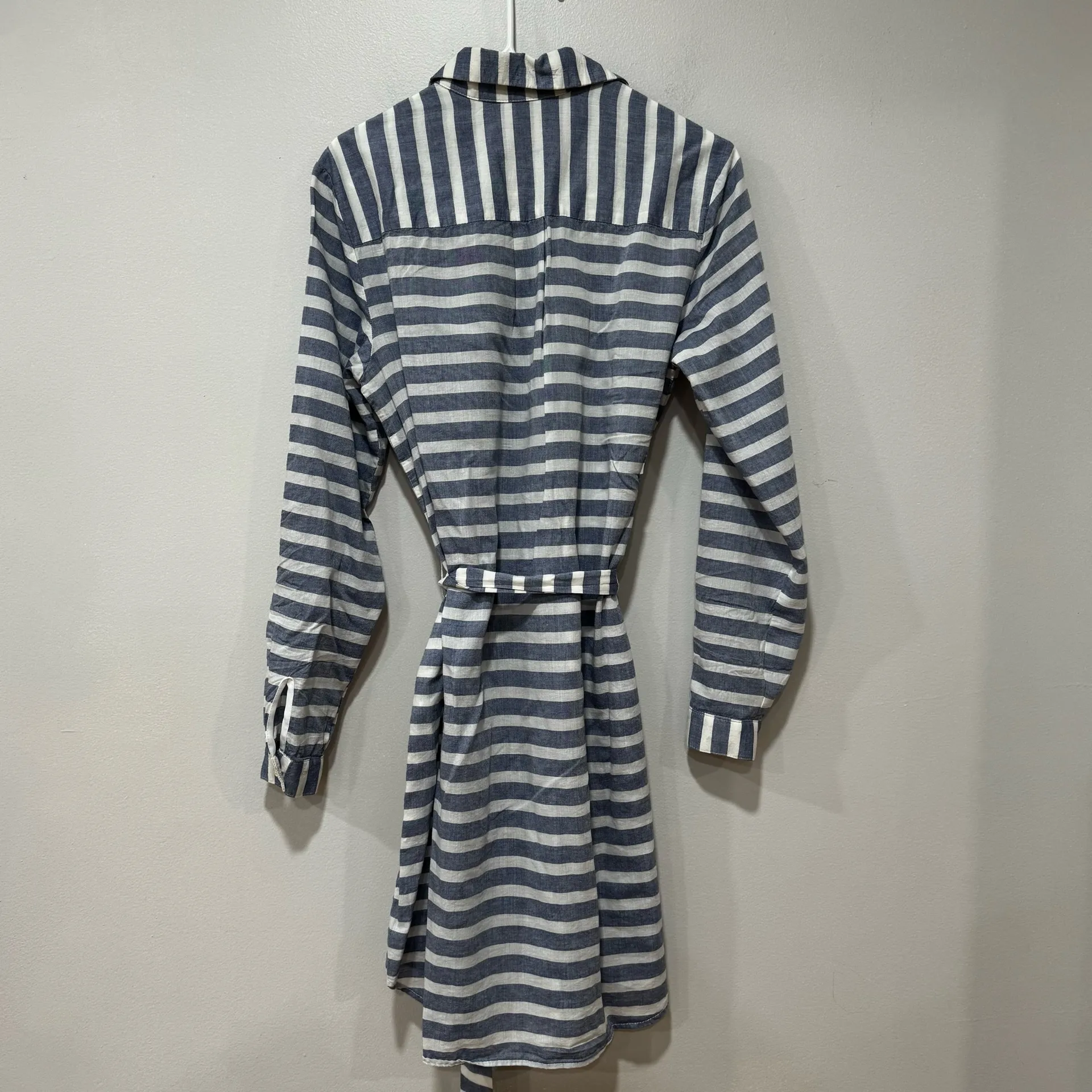 Hutch Anthropologie striped button down dress  Size Medium  - Image 2