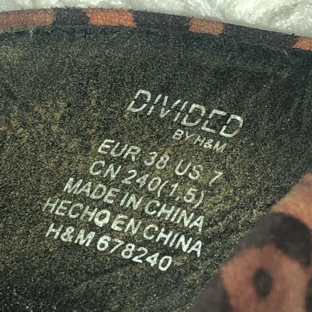 Divided leopard print back pumps - Image 5