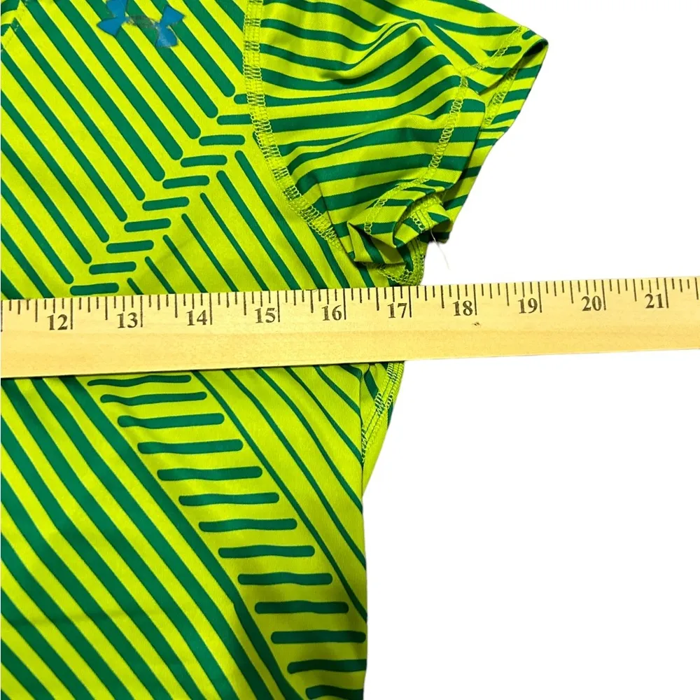 Under armour green and yellow fitted short sleeve shirt size small - Image 3