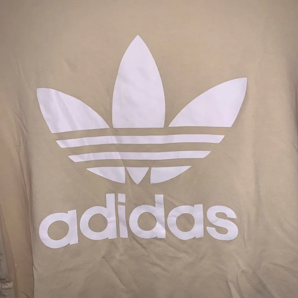 Adidas pastel yellow t shirt - Image 4