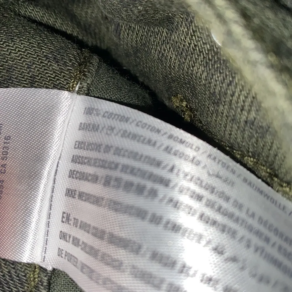 Hollister jean skirt ultra high rise 27 waist snake print green & black pockets‎ - Image 5