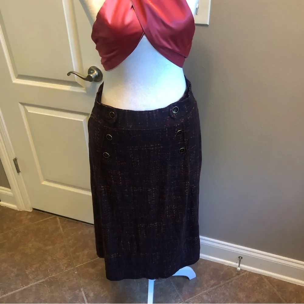 NWOT Winter Skirt Dark Brown and other Colors Size Medium - Image 4