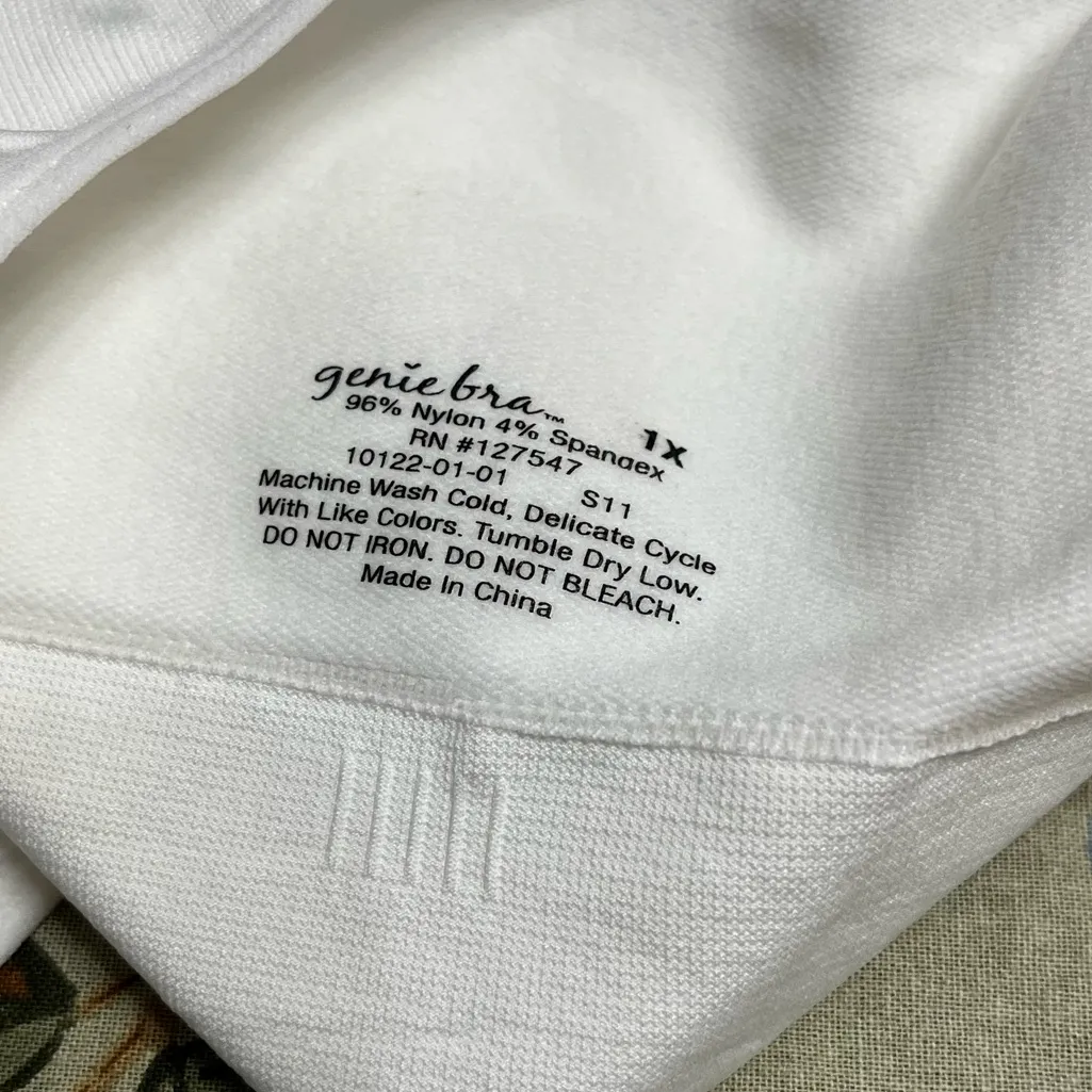 Genie Bra wireless seamless white bra with removable padding size 1X - Image 3