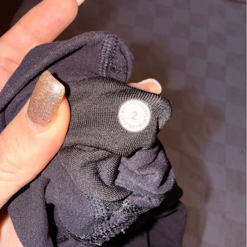 Lululemon Align Short *8"
Black size 2 - Image 4