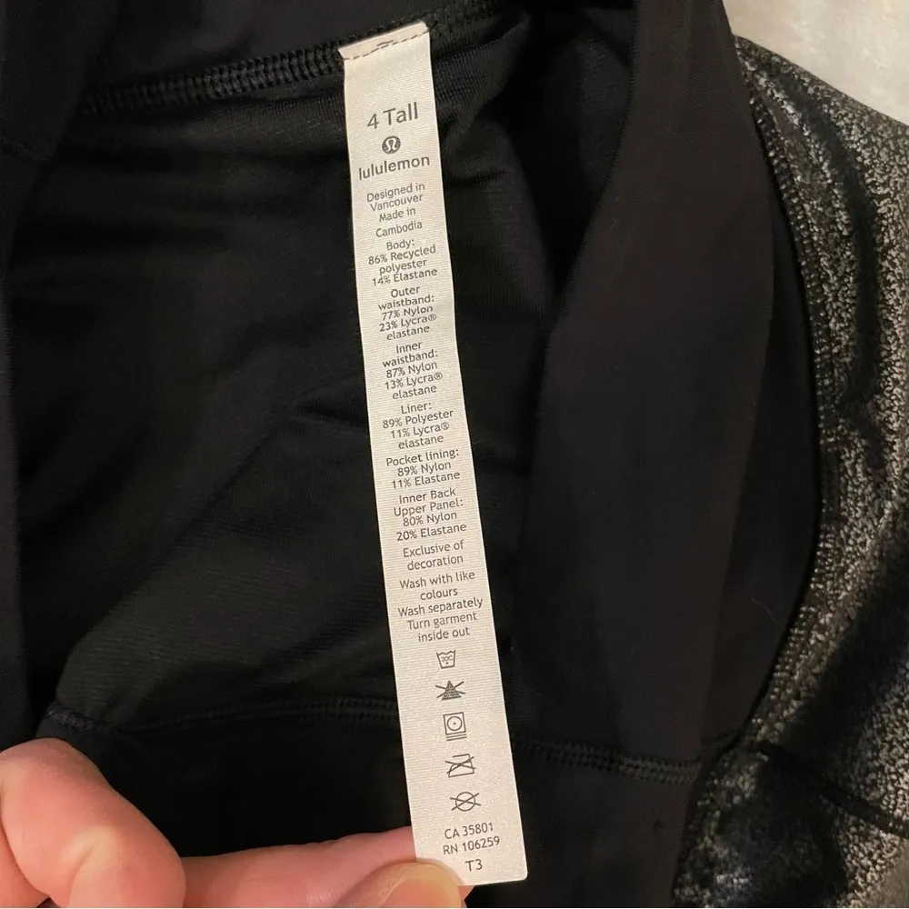 RARE! Lululemon Run Times Athletic Activewear Short in Luminosity Silver Foil 4 - Image 4