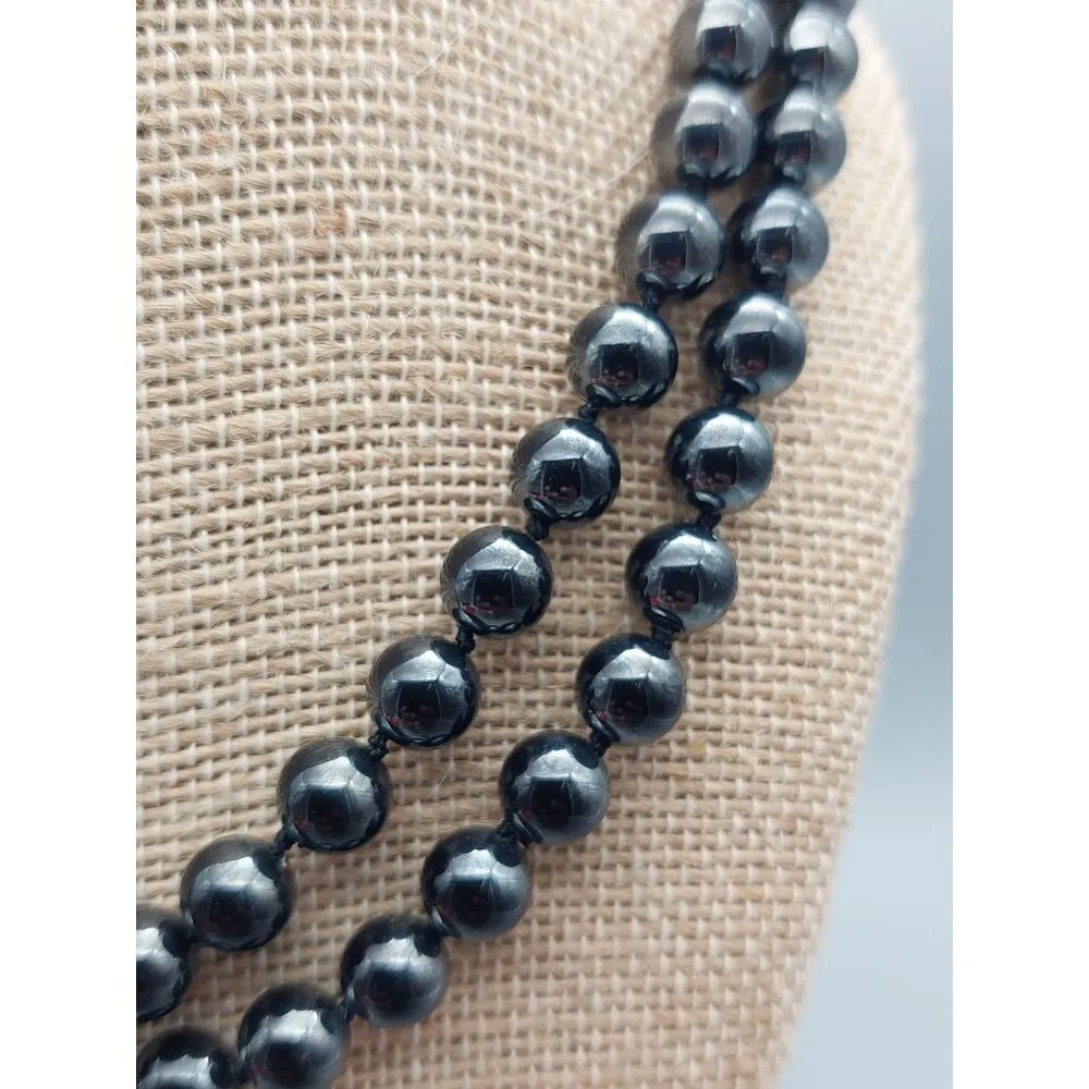 Vintage Black Glass Bead Double Strand Necklace Hidden Silver Tone Clasp 17 Inch - Image 4