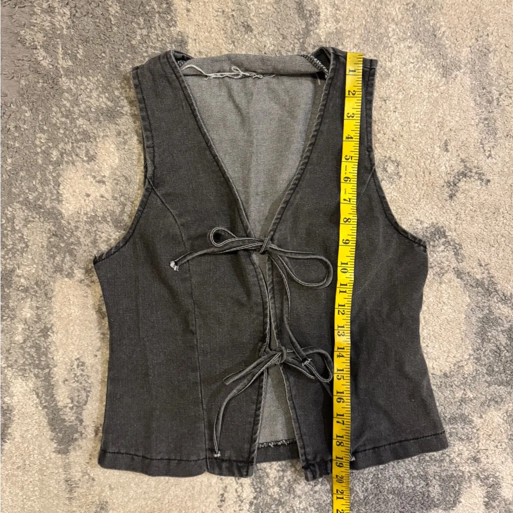 SHEIN Gray Denim Vest with ties - Image 5