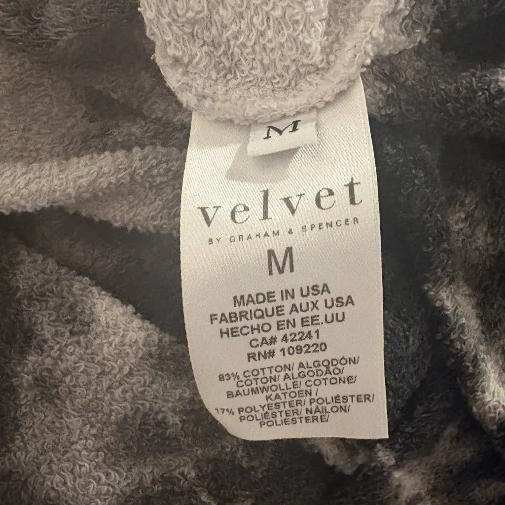 Velvet by Anthropologie Black and White Tie-Dye Terrycloth Raw Hem Sweatshirt 💜 - Image 6