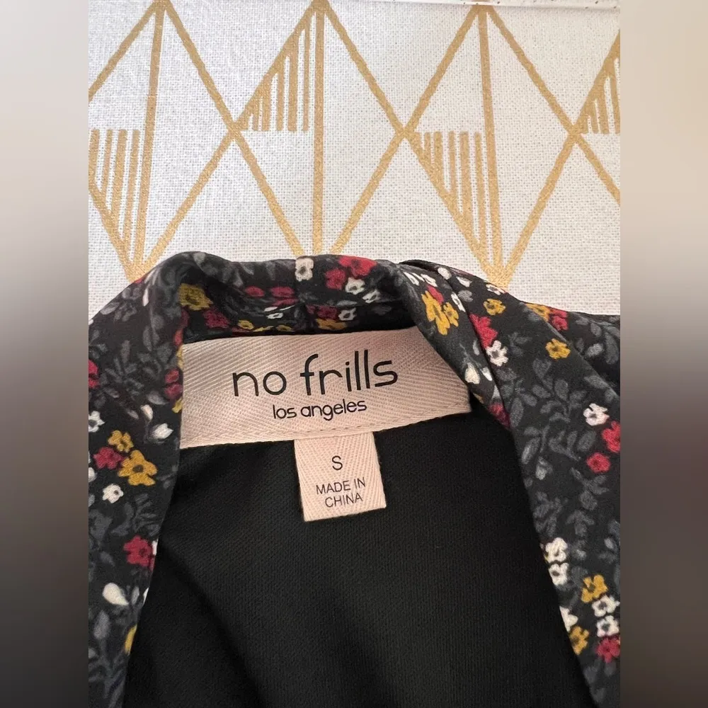 No Frills Ditsy Floral Bell Sleeve Tiered Maxi Dress Size S Black - Image 5