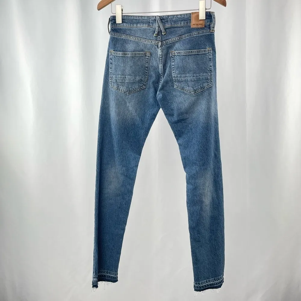 Free People Cuffed Slim Boyfriend Jean in Mid Blue Size‎ 24 - Image 4