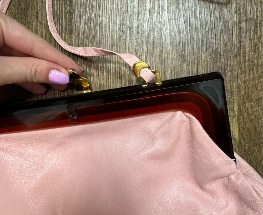Vtg 60s/70s Italian Leather Convertible Clutch Crossbody Lucite Pink - Image 7