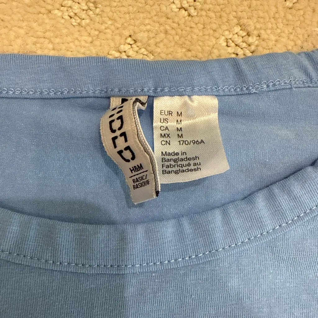 H&M Blue Basic Cropped T-Shirt Women’s Medium Short Sleeve - Image 3