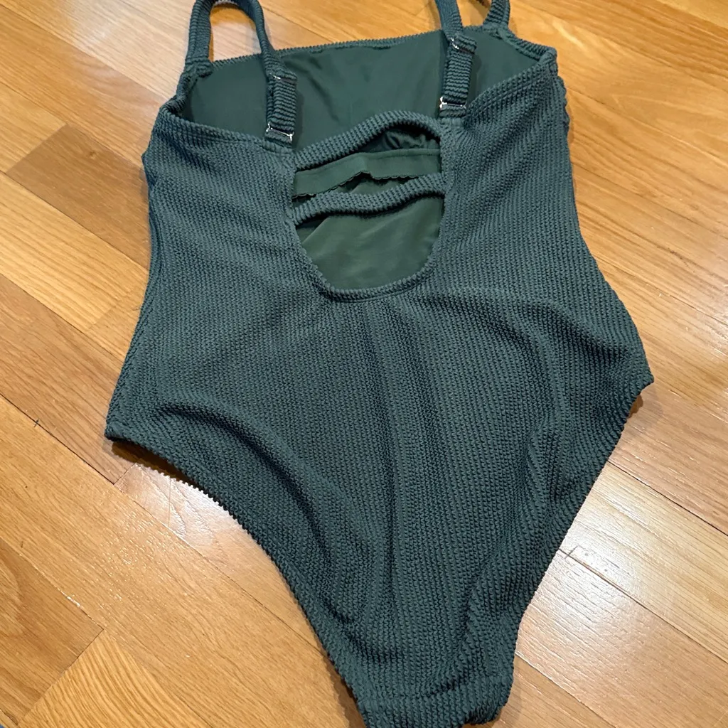 Kona Sol   green one piece swimsuit size 16. - Image 4
