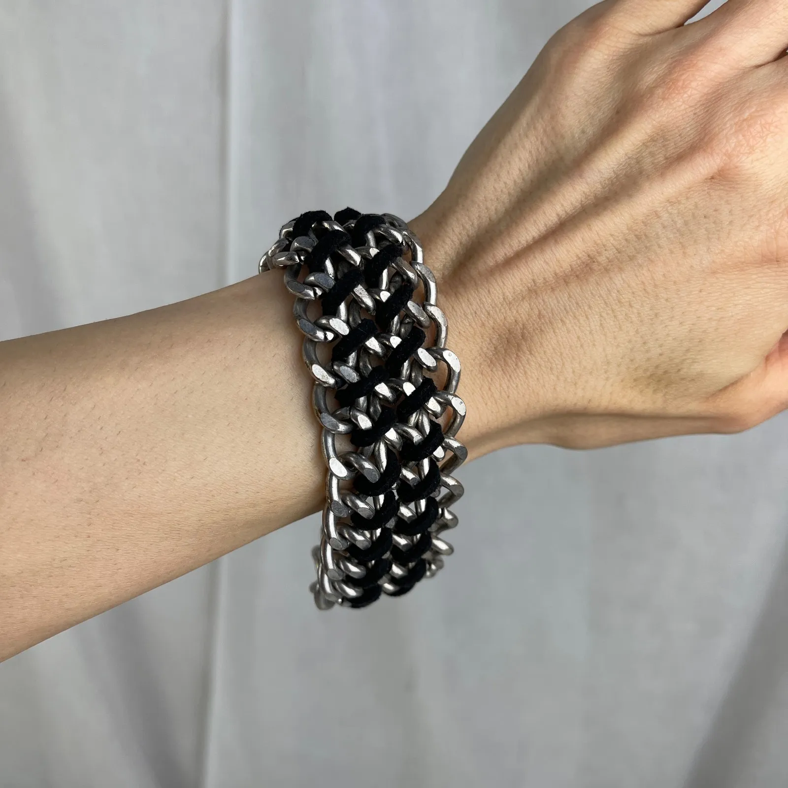 Silver Tone Chain Link Bracelet Black Braided Faux Leather Toggle Clasp NWOT - Image 3