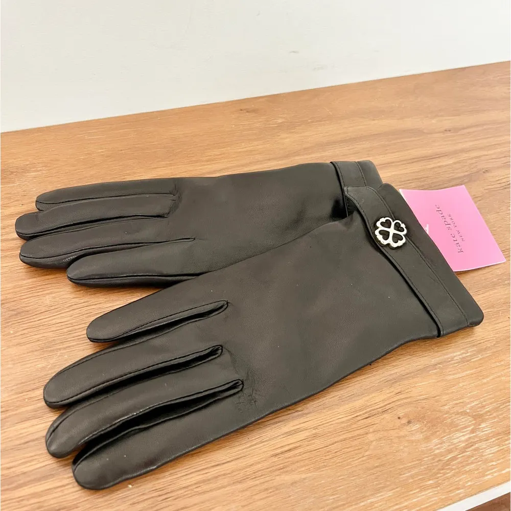 NWT Kate Spade Leather Flower Buckle Logo Gloves Black Women's Size M - Image 5
